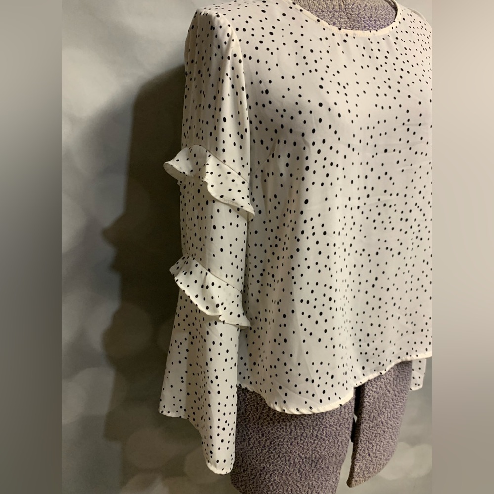 Lush polka dot blouse with double fringed‎ bell sleeves. Size small